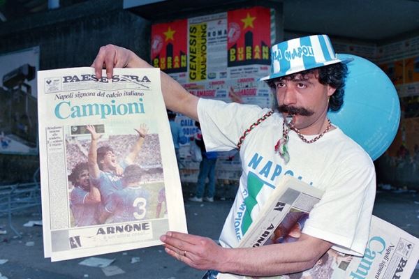 День, когда «Наполи» праздновал первое чемпионство в истории клуба. Как отмечали Марадона и город?