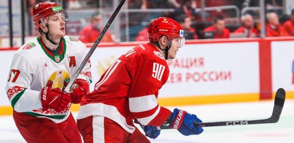 Сборная России обыграла Белоруссию, Зыков продолжил набирать очки: Новости | Континентальная Хоккейная Лига (КХЛ)