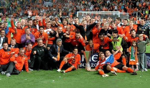 В 2009-м «Шахтер» выиграл последний Кубок УЕФА. В финале забил будущий спартаковец, а по полю бегал кот