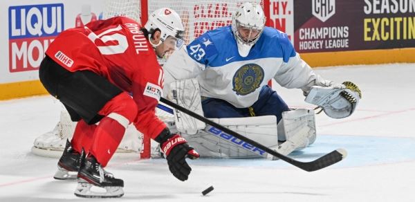 Казахстан проиграл Швейцарии с крупным счётом, Дания вышла на второе место в группе: Новости | Континентальная Хоккейная Лига (КХЛ)