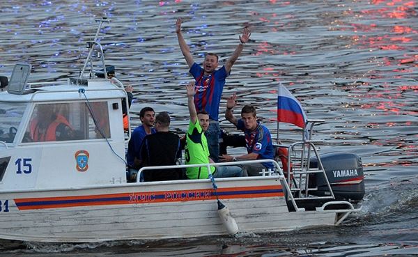 Первое чемпионство «Локо», волосы Эктора Бракамонте и ковер на трибунах «Ростова». Фотографии ярких моментов РПЛ