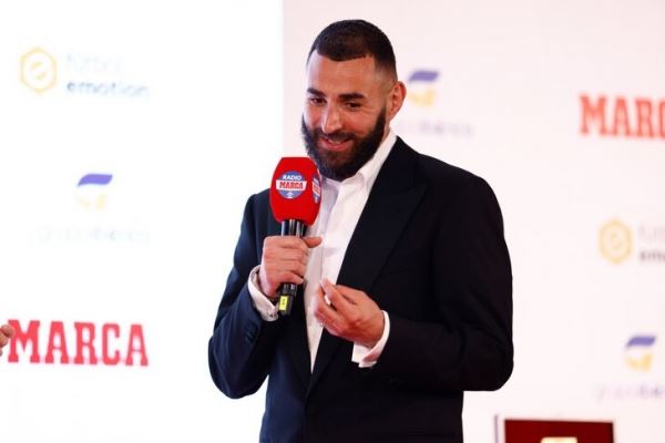 Безумные дни Карима: мы уже поверили, что Бензема уходит из «Реала»! А он остался