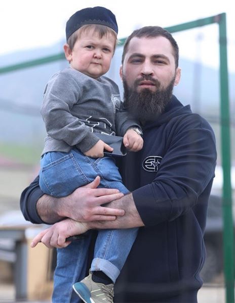 «Нанял ЧОП, чтобы сопровождать арбитров от судейской до поля». В Дагестане растет лучшая любительская лига России