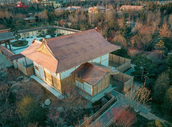 В парке «Краснодара» открылся японский сад – самый большой в Европе. Ныряем в древнюю культуру через водопад, бамбуковую рощу, храмы медитаций