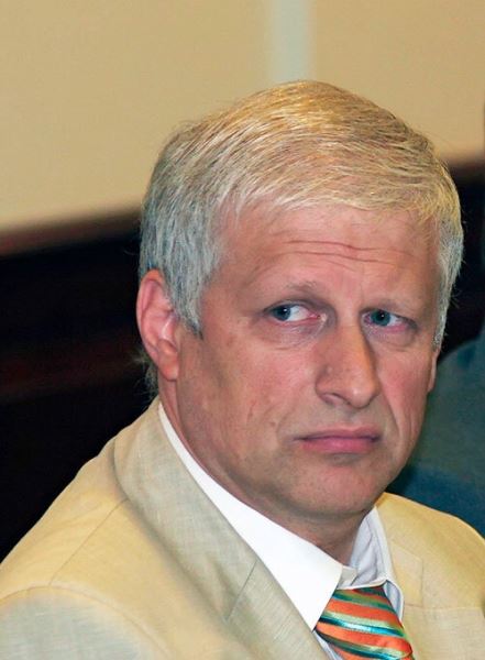 Как «Газпром» купил «Зенит»? Сколько миллиардов потратил? Государство все устраивает? Исследование главного контракта