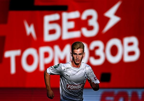 Первое чемпионство «Локо», волосы Эктора Бракамонте и ковер на трибунах «Ростова». Фотографии ярких моментов РПЛ