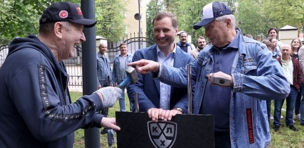 «Лада» подписала двоих хоккеистов, КХЛ провела эко-акцию в Балашихе: Новости | Континентальная Хоккейная Лига (КХЛ)
